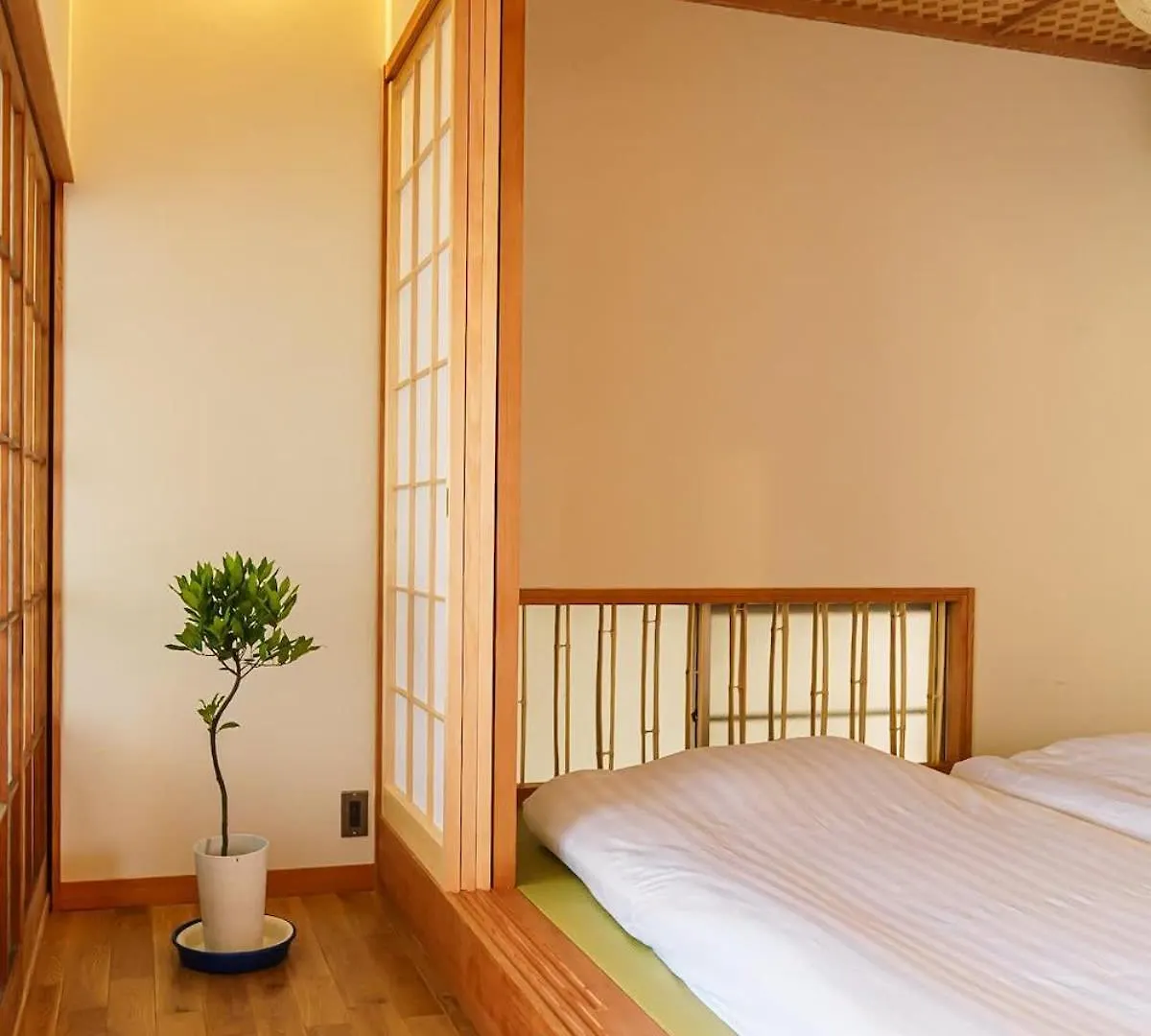 Two-Story Japandi Villa In Tokio 0*,  Japonia